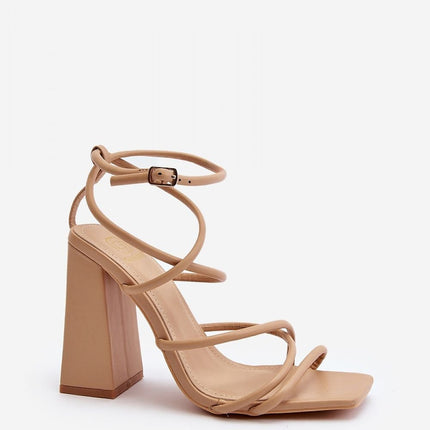 sandalen op hak Step in style