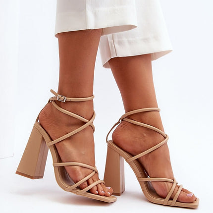 sandalen op hak Step in style