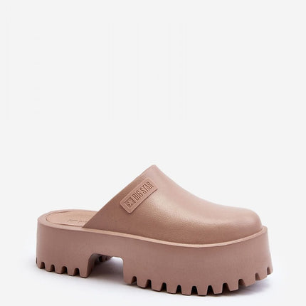 slippers Step in style
