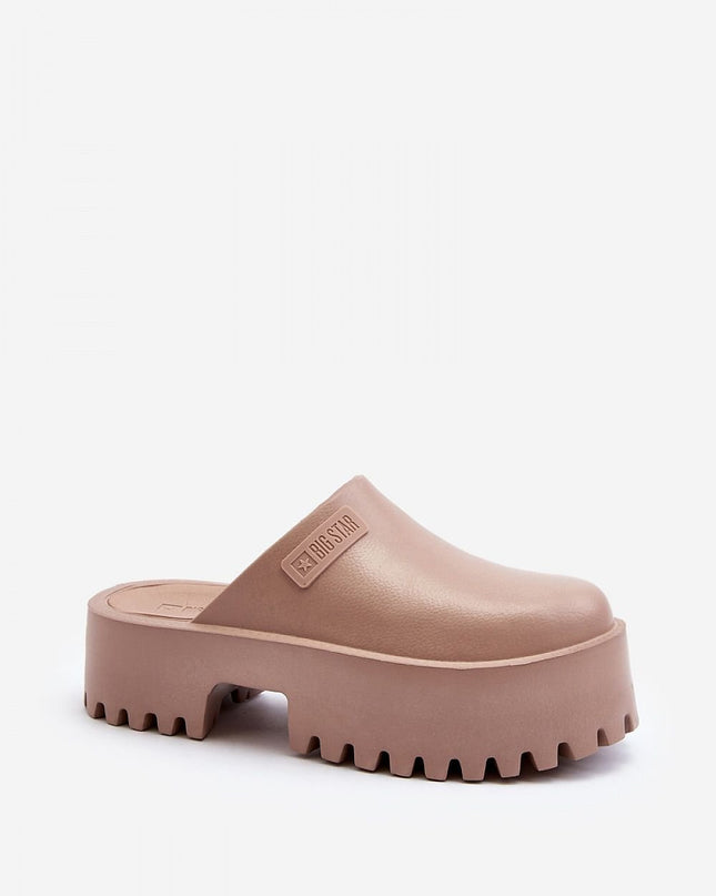 slippers Step in style