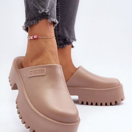 slippers Step in style