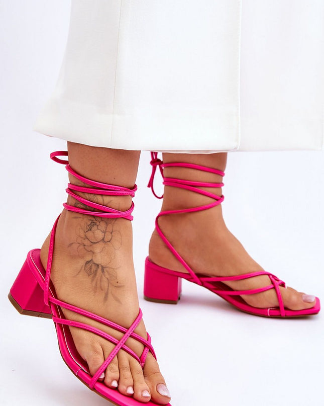 Gebonden sandalen Step in style