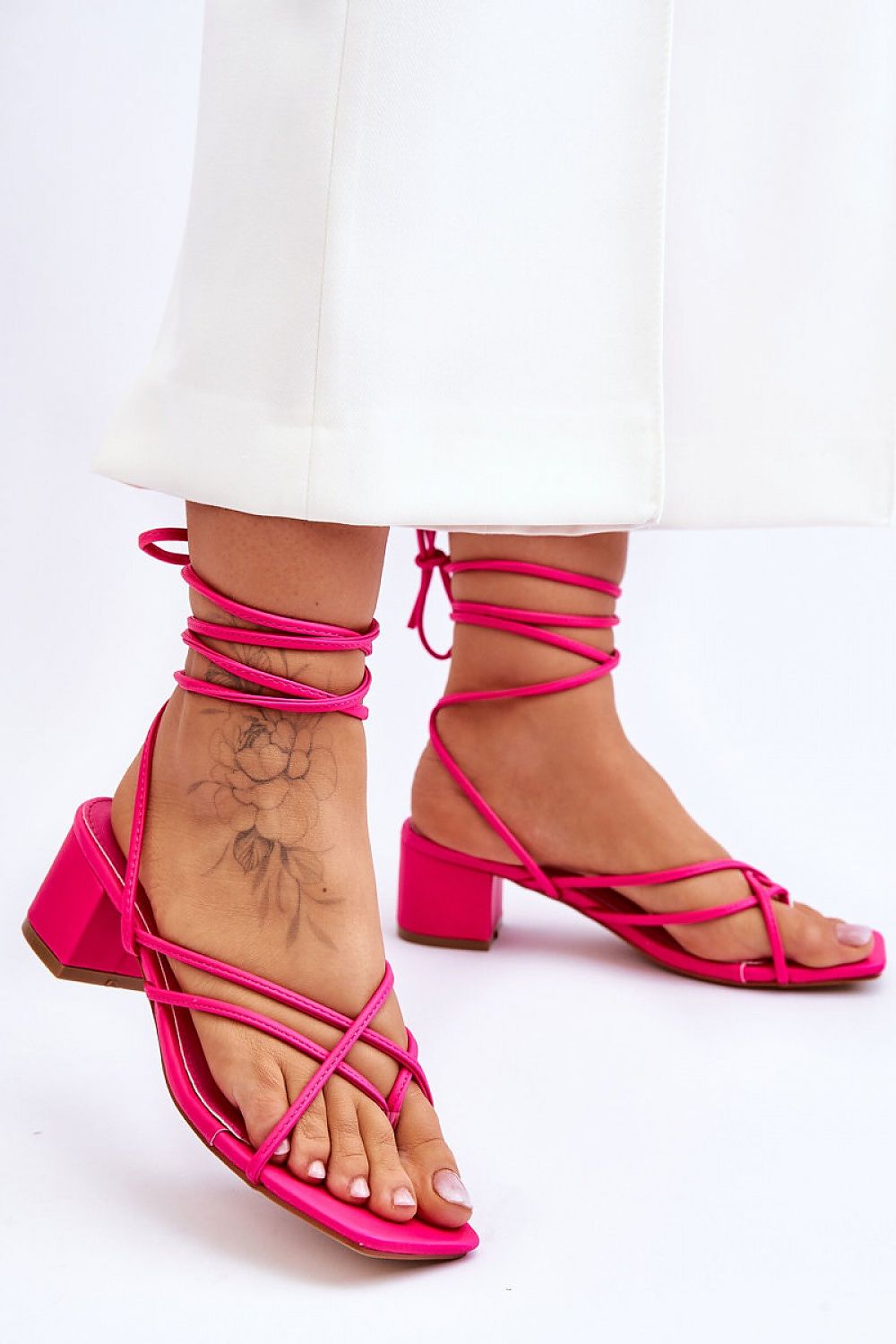 Gebonden sandalen Step in style
