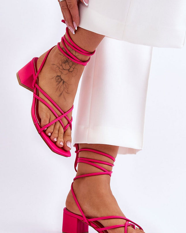 Gebonden sandalen Step in style