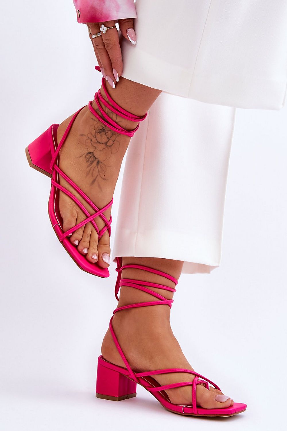 Gebonden sandalen Step in style