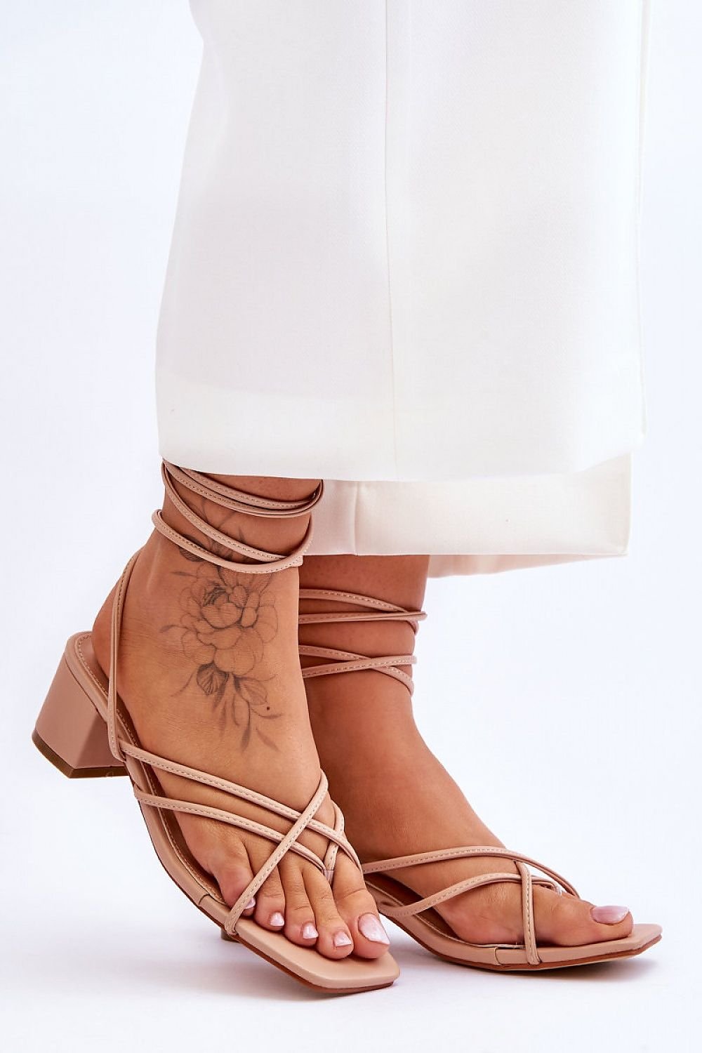 Gebonden sandalen Step in style