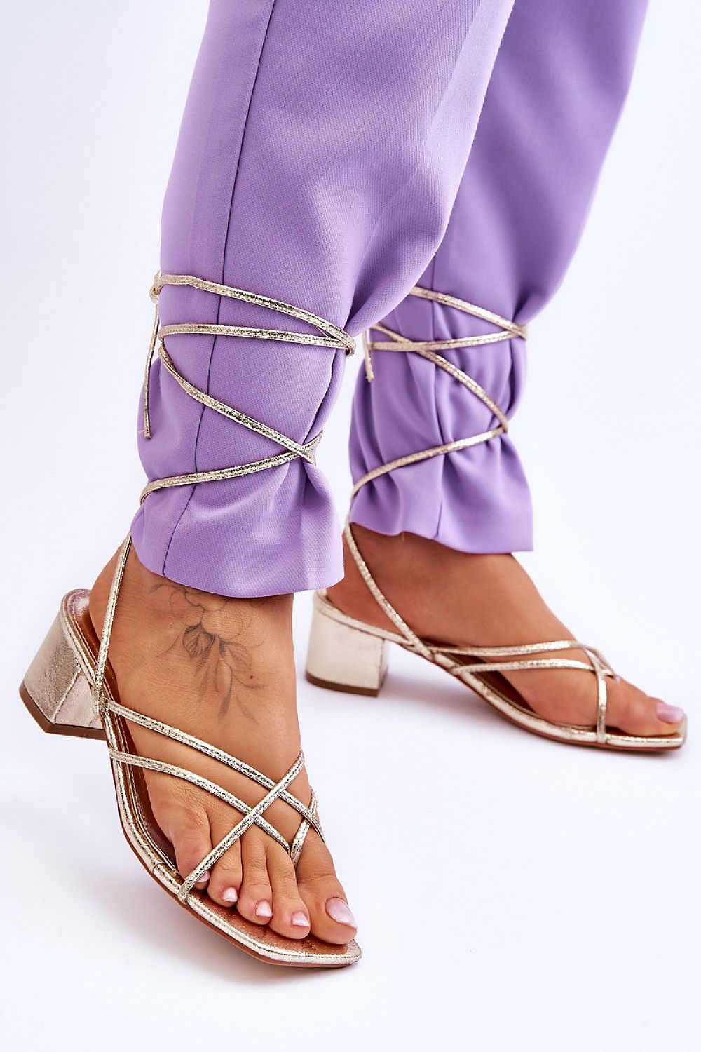 Gebonden sandalen Step in style